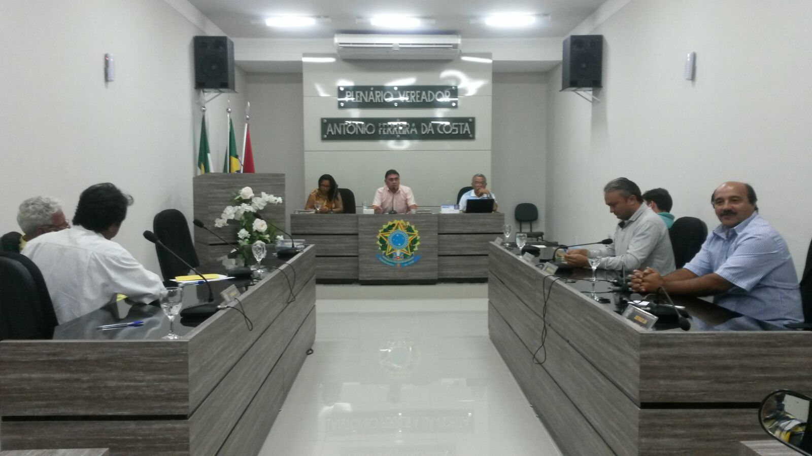 Aconteceu na noite do último dia 23 de Fevereiro de 2016 a III reunião do I período Legislativo da Câmara Municipal de Acari.  