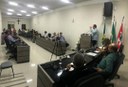 O chefe do Poder Executivo, o prefeito Isaias Cabral, faz neste momento no plenário da Câmara Municipal de Acari a leitura da mensagem anual. 